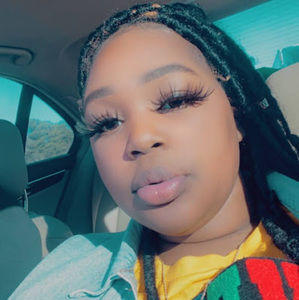 Meet your Posher, Brianna